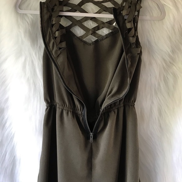 Studio Y Olive green Dress - Picture 9 of 9